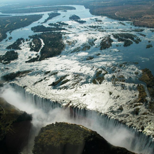 IMMERSION ENTRE EAU ET DÉSERT
